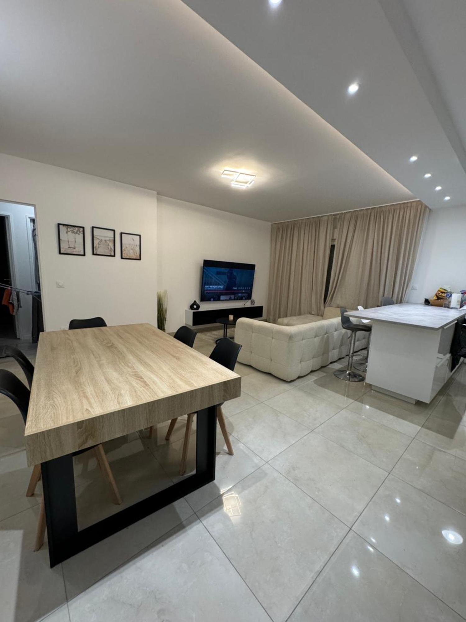 Appartement La Defense Champs Elysee نانتير المظهر الخارجي الصورة